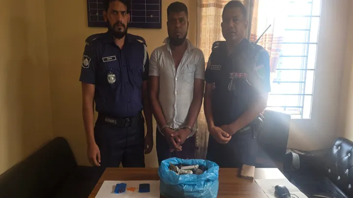 বিশ্বনাথে ৩৫০ পিস ইয়াবা ও গাঁজা সহ আটক -১ 